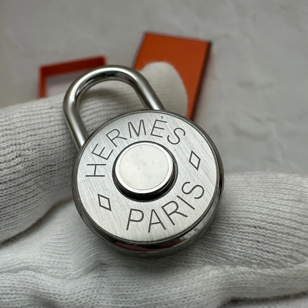 Hermes Clou de Selle key ring/Bag Charm